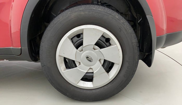 2018 Mahindra XUV500 W7, Diesel, Manual, 57,411 km, Left Rear Wheel