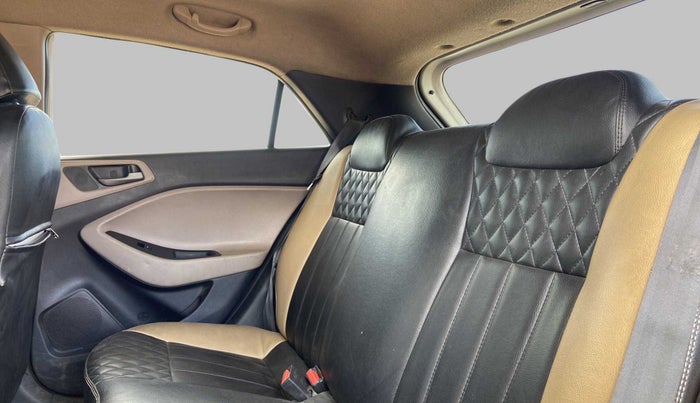 2017 Hyundai Elite i20 SPORTZ 1.2, Petrol, Manual, 77,448 km, Right Side Rear Door Cabin
