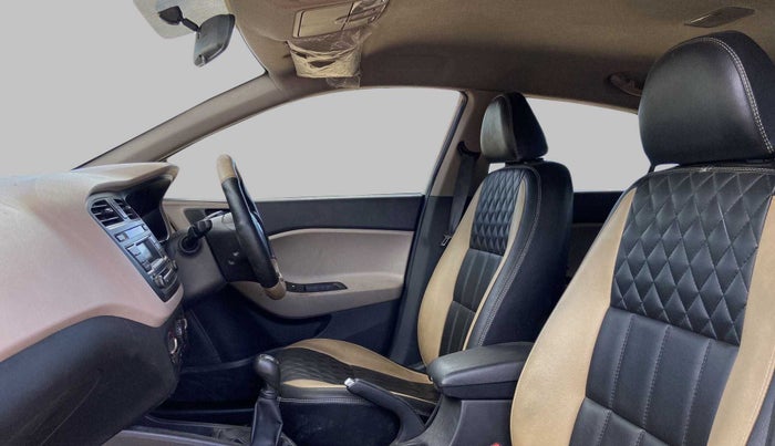 2017 Hyundai Elite i20 SPORTZ 1.2, Petrol, Manual, 77,448 km, Right Side Front Door Cabin