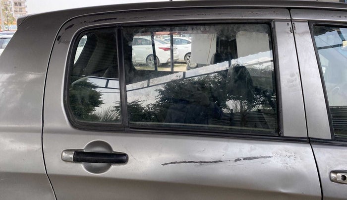 2014 Maruti Celerio VXI AMT, Petrol, Automatic, 65,187 km, Right rear door - Door visor damaged