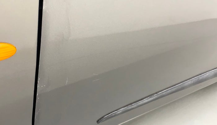 2018 Datsun Go Plus T, Petrol, Manual, 44,542 km, Front passenger door - Slightly dented