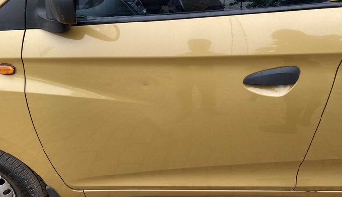 2014 Hyundai Eon ERA +, Petrol, Manual, 30,695 km, Front passenger door - Slightly dented