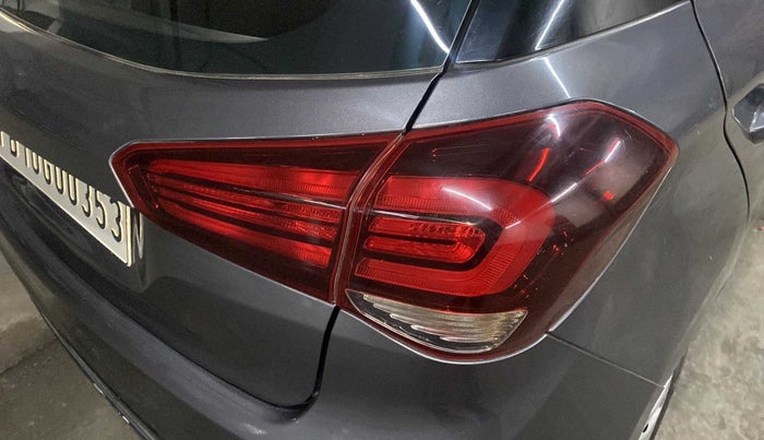 2018 Hyundai Elite i20 MAGNA EXECUTIVE 1.2, Petrol, Manual, 74,363 km, Right tail light - Minor scratches