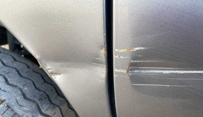 2018 Maruti Eeco 7 STR, Petrol, Manual, 33,000 km, Right quarter panel - Minor scratches
