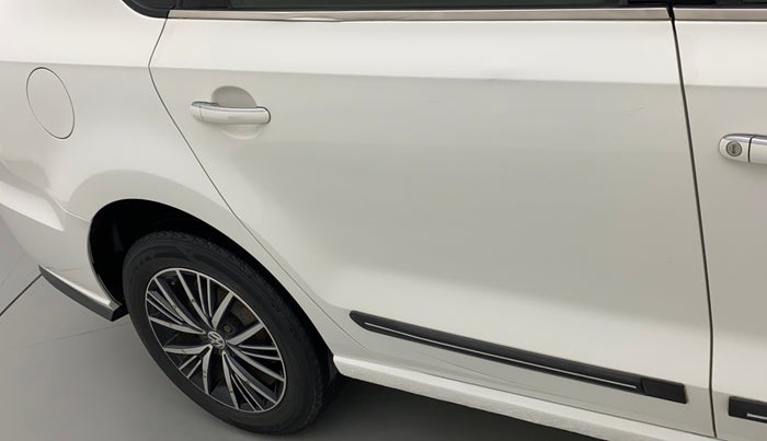 2020 Volkswagen Vento HIGHLINE 1.0L TSI AT, Petrol, Automatic, 47,422 km, Right rear door - Slightly dented