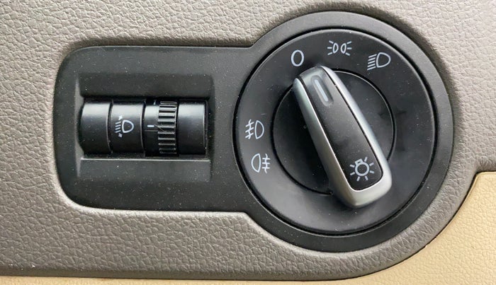 2020 Volkswagen Vento HIGHLINE 1.0L TSI AT, Petrol, Automatic, 47,422 km, Dashboard - Headlight height adjustment not working