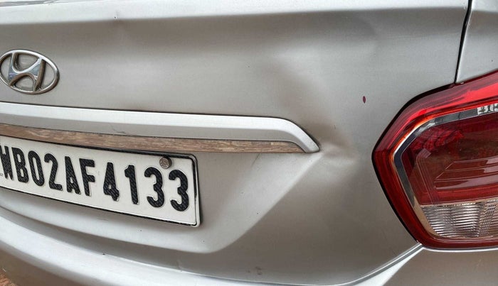 2014 Hyundai Xcent S 1.2, Petrol, Manual, 98,024 km, Dicky (Boot door) - Slightly dented