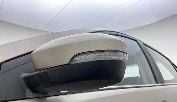 2015 Tata Zest XMS PETROL, Petrol, Manual, 63,027 km, Left rear-view mirror - Indicator light has minor damage