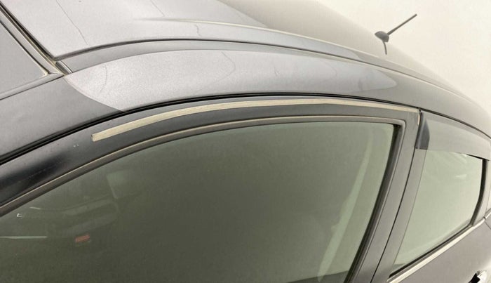 2017 Maruti Baleno ZETA PETROL 1.2, Petrol, Manual, 80,830 km, Front passenger door - Door visor damaged