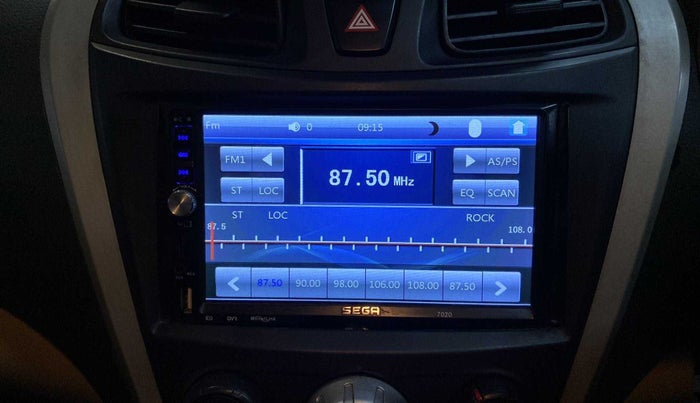 2017 Hyundai Eon ERA +, Petrol, Manual, 27,952 km, Infotainment system - AM/FM Radio - Not Working