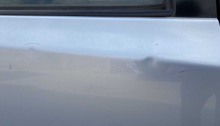2011 Toyota Etios V, Petrol, Manual, 87,676 km, Right rear door - Slightly dented