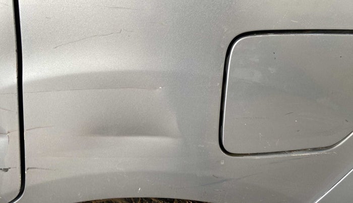 2015 Maruti Ertiga VDI, Diesel, Manual, 40,693 km, Left quarter panel - Minor scratches