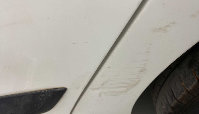 2017 Hyundai Elite i20 ASTA 1.2 (O), Petrol, Manual, 93,975 km, Left quarter panel - Minor scratches