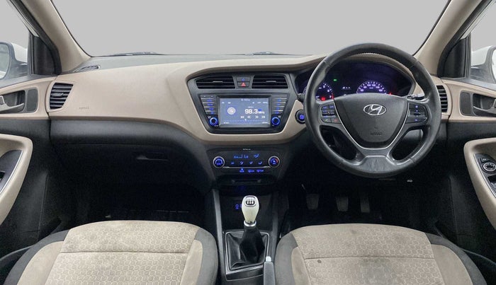 2017 Hyundai Elite i20 ASTA 1.2 (O), Petrol, Manual, 93,975 km, Dashboard