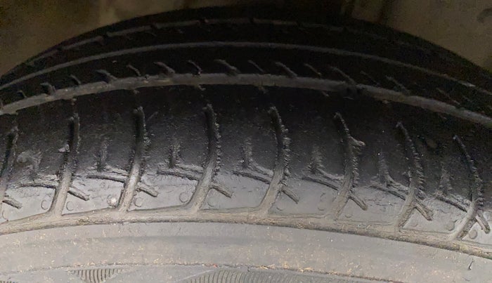 2019 Datsun Go T(O), Petrol, Manual, 46,116 km, Right Front Tyre Tread