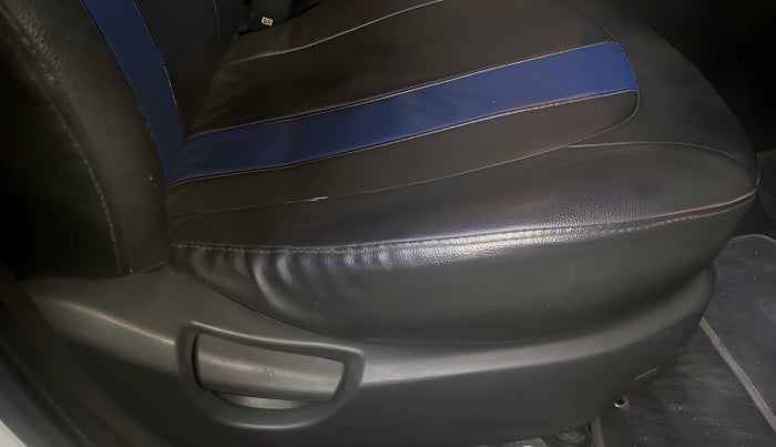 2017 Hyundai Xcent E+, Petrol, Manual, 23,420 km, Driver Side Adjustment Panel
