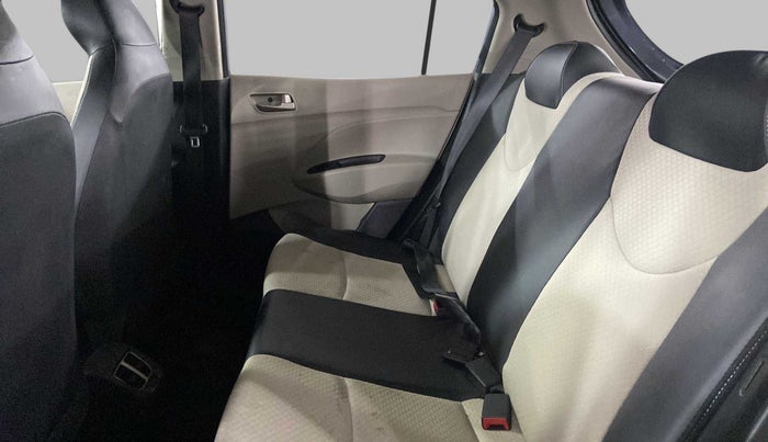 2019 Hyundai NEW SANTRO MAGNA, Petrol, Manual, 24,043 km, Right Side Rear Door Cabin
