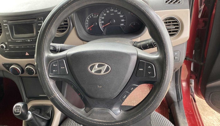 2015 Hyundai Xcent S 1.2, Petrol, Manual, 56,888 km, Steering wheel - Sound system control not functional