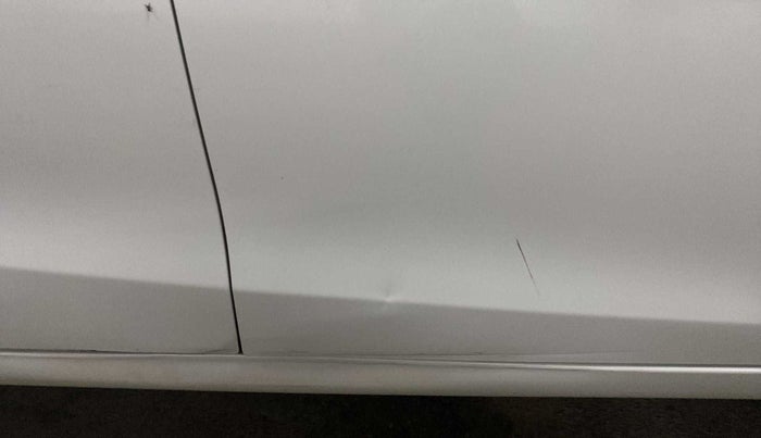 2018 Maruti Celerio VXI (O), CNG, Manual, 32,941 km, Driver-side door - Minor scratches