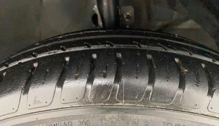 2019 Maruti Dzire VXI, Petrol, Manual, 33,167 km, Right Front Tyre Tread