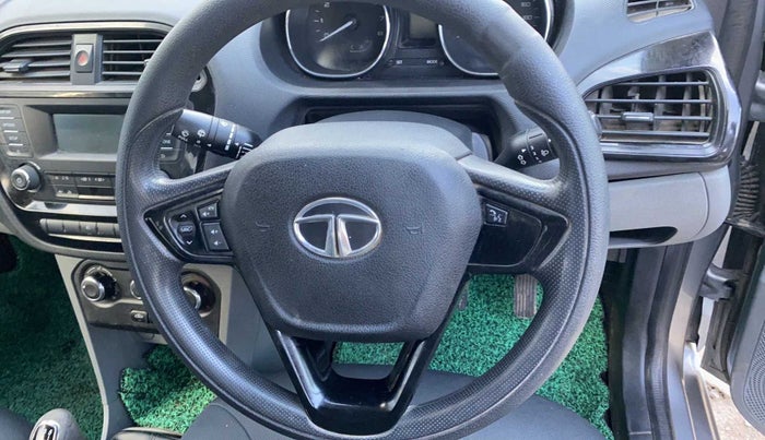 2018 Tata TIGOR XT PETROL, Petrol, Manual, 92,811 km, Steering wheel - Steering cover is minor torn