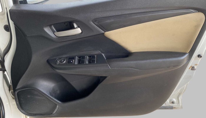 2017 Honda Jazz 1.2L I-VTEC S, Petrol, Manual, 1,00,102 km, Driver Side Door Panels Control