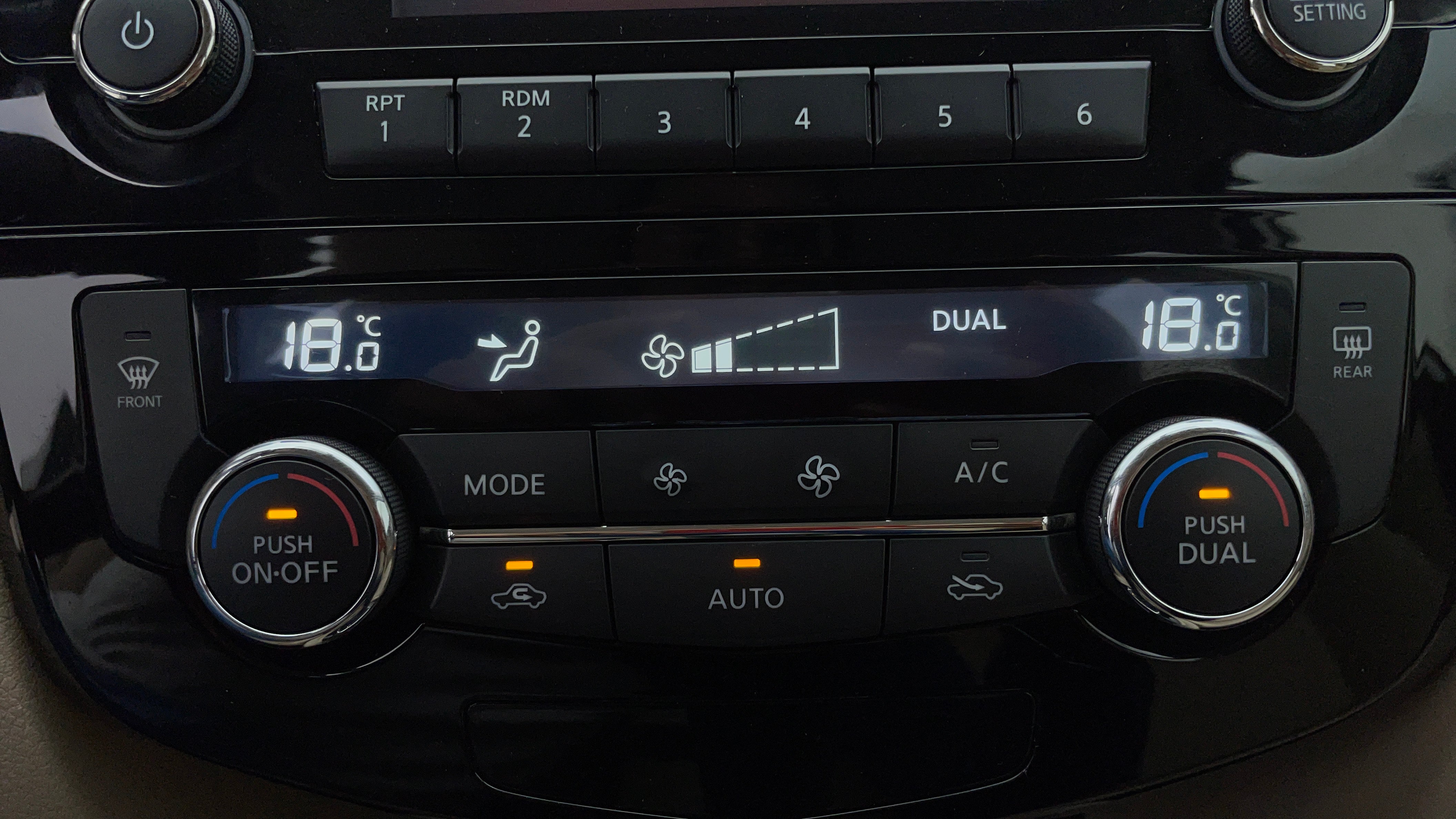 Nissan X-Trail-Automatic Climate Control
