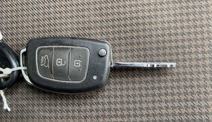 2012 Hyundai i20 MAGNA (O) 1.2, Petrol, Manual, 58,706 km, Key Close Up