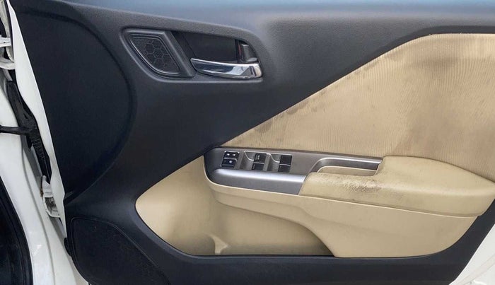 2015 Honda City 1.5L I-VTEC V MT, Petrol, Manual, 46,836 km, Driver Side Door Panels Control
