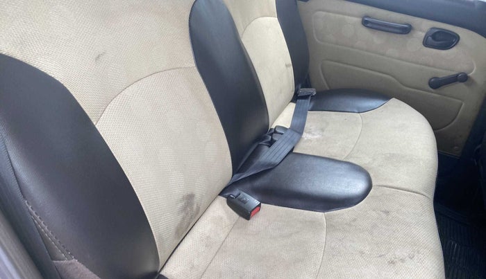 2011 Hyundai Santro Xing GL PLUS, Petrol, Manual, 21,022 km, Second-row right seat - Cover slightly stained