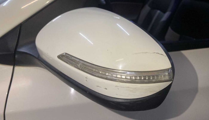2018 Hyundai Elite i20 ASTA 1.4 CRDI, Diesel, Manual, 56,074 km, Left rear-view mirror - Indicator light has minor damage