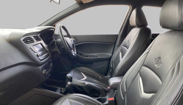 2018 Hyundai i20 Active 1.2 SX, Petrol, Manual, 63,082 km, Right Side Front Door Cabin