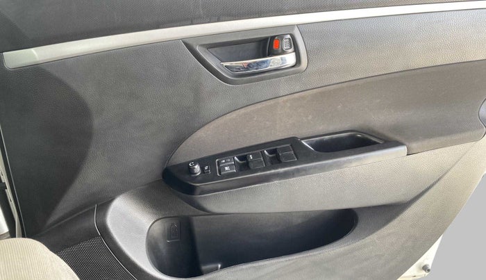 2016 Maruti Swift VXI O, Petrol, Manual, 60,380 km, Driver Side Door Panels Control