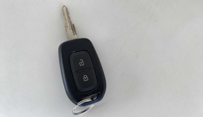 2018 Datsun Redi Go S 1.0 AMT, Petrol, Automatic, 11,886 km, Key Close Up
