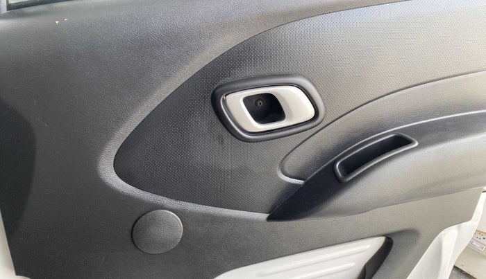 2018 Datsun Redi Go S 1.0 AMT, Petrol, Automatic, 11,833 km, Driver Side Door Panels Control