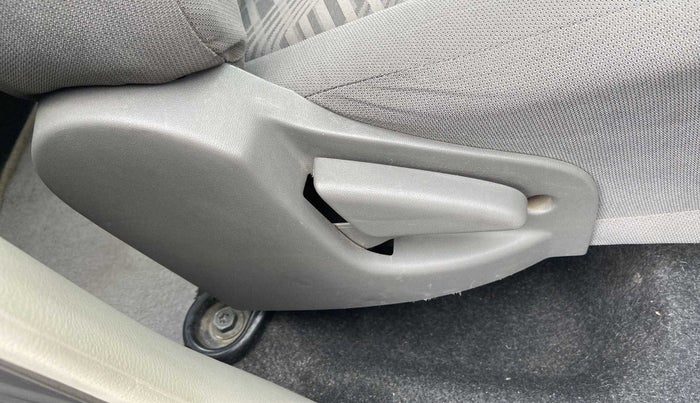 2018 Datsun Go A EPS, Petrol, Manual, 23,765 km, Driver Side Adjustment Panel