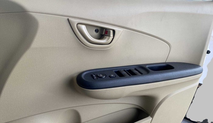 2014 Honda Amaze 1.2L I-VTEC S, Petrol, Manual, 39,603 km, Driver Side Door Panels Control