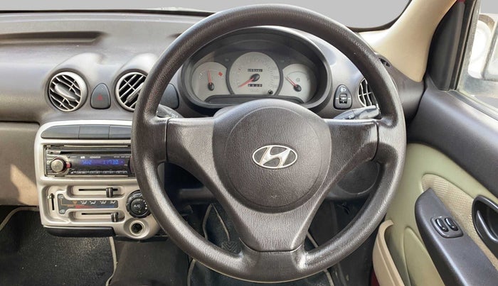 2011 Hyundai Santro Xing GL PLUS, Petrol, Manual, 73,284 km, Steering Wheel Close Up