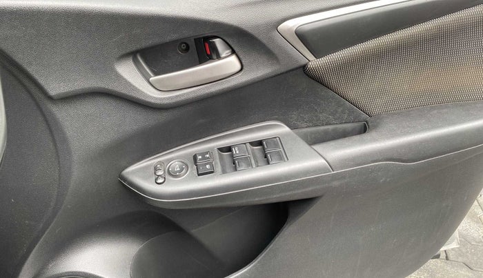2017 Honda WR-V 1.2L I-VTEC VX MT, Petrol, Manual, 1,14,545 km, Driver Side Door Panels Control