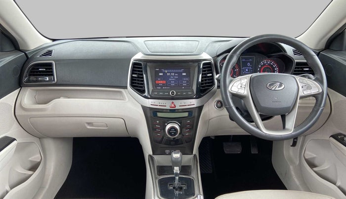 2021 Mahindra XUV300 W8 (O) 1.5 DIESEL AMT, Diesel, Automatic, 39,886 km, Dashboard