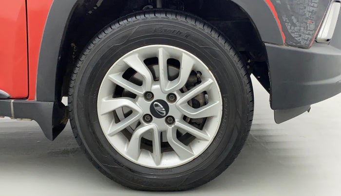 2016 Mahindra Kuv100 K8 D 6 STR, Diesel, Manual, 98,020 km, Right Front Wheel