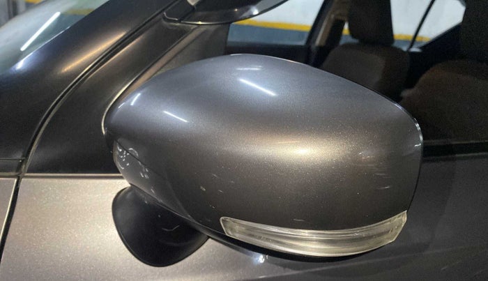 2019 Maruti IGNIS ZETA 1.2 AMT, Petrol, Automatic, 39,504 km, Left rear-view mirror - Mirror movement not proper