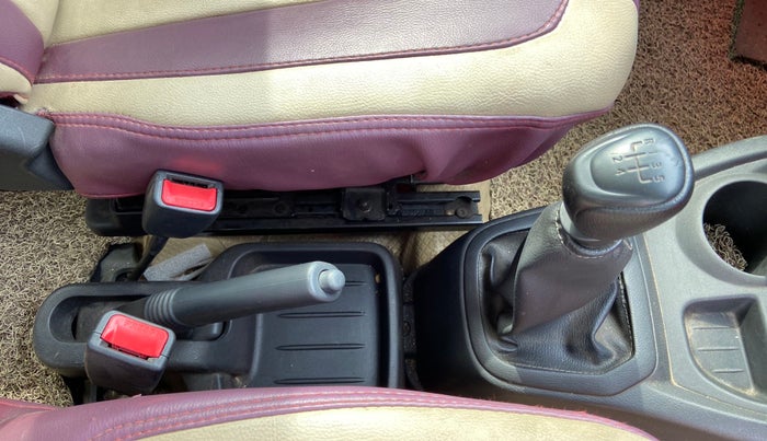 2018 Datsun Redi Go A, Petrol, Manual, 46,981 km, Gear Lever