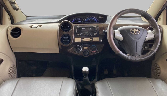 2017 Toyota Etios Liva V, Petrol, Manual, 89,380 km, Dashboard