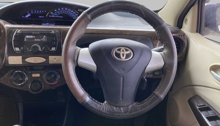 2017 Toyota Etios Liva V, Petrol, Manual, 89,380 km, Steering Wheel Close Up