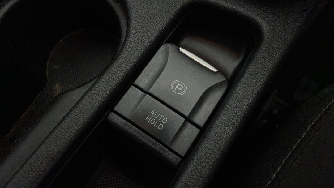 2022 Hyundai Kona (fwd), Automatic, 110198 km, Handbrake