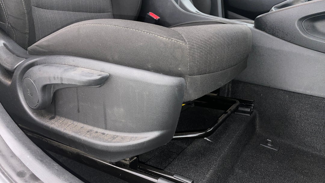 2022 Hyundai Kona (fwd), Automatic, 110198 km, Drivers Side Adjustment Panel