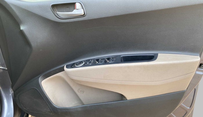 2015 Hyundai Grand i10 SPORTZ 1.2 KAPPA VTVT, Petrol, Manual, 65,135 km, Driver Side Door Panels Control