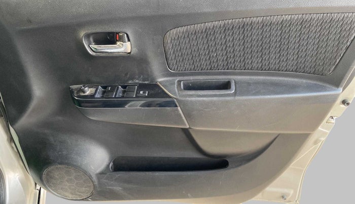 2016 Maruti Wagon R Stingray VXI, Petrol, Manual, 49,372 km, Driver Side Door Panels Control