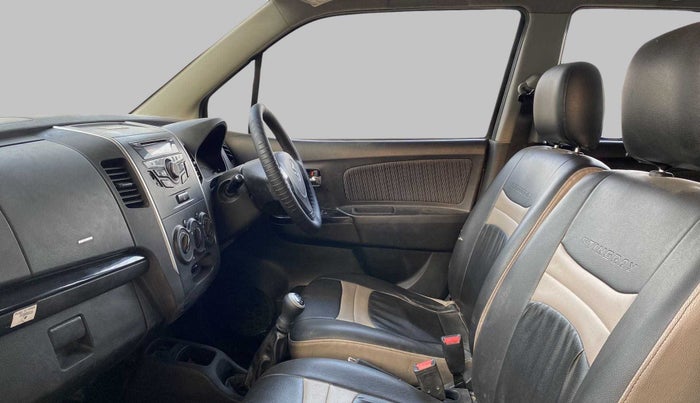 2016 Maruti Wagon R Stingray VXI, Petrol, Manual, 49,372 km, Right Side Front Door Cabin